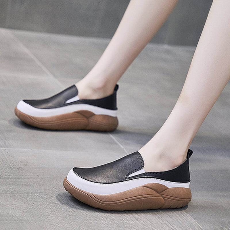 Slip-on sko på plattformen