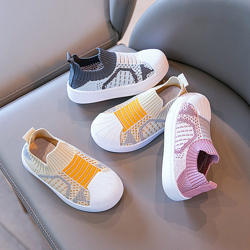 Slip-on joggesko for barn