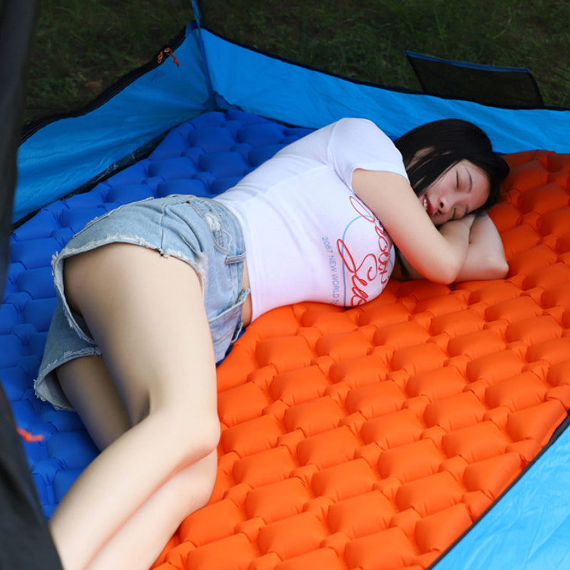 Fuktsikker oppblåsbar madrass for camping