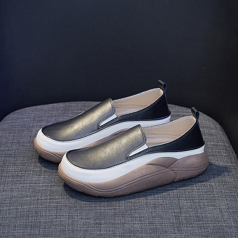 Slip-on sko på plattformen