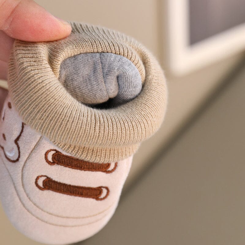 Søte vintersko til babyen
