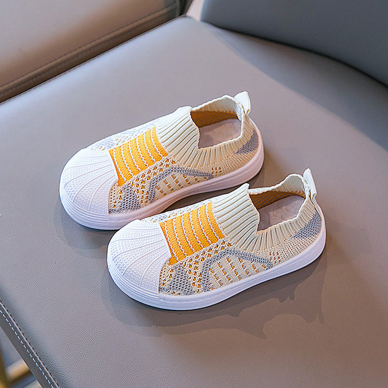Slip-on joggesko for barn