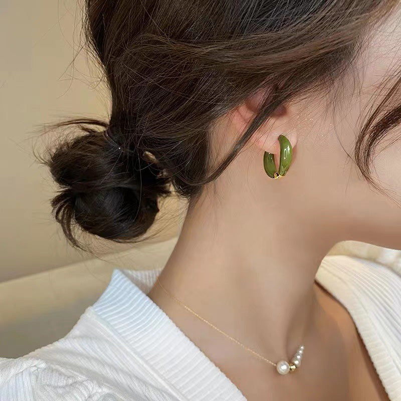 Elegante og fasjonable hoop-øredobber