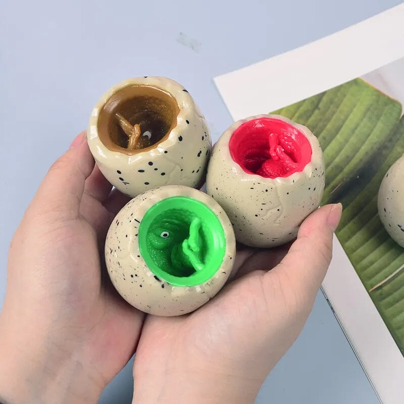 Klemmeleketøy med dinosauregg